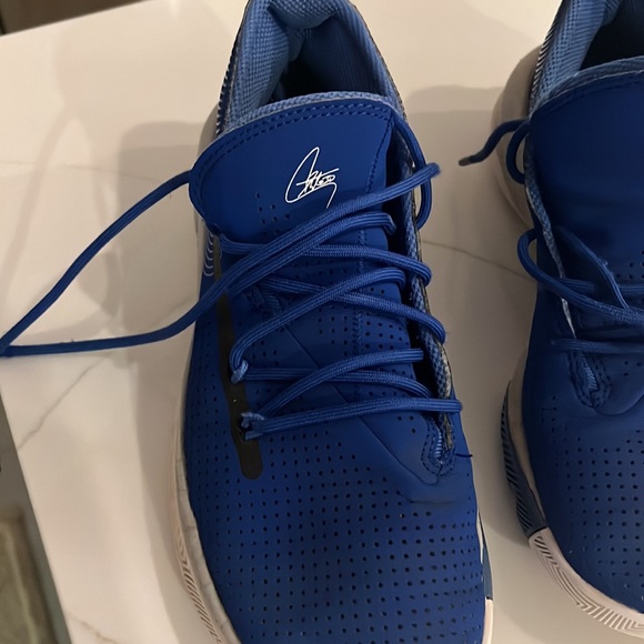 Under Armour Steph Curry - Picture 2 of 5